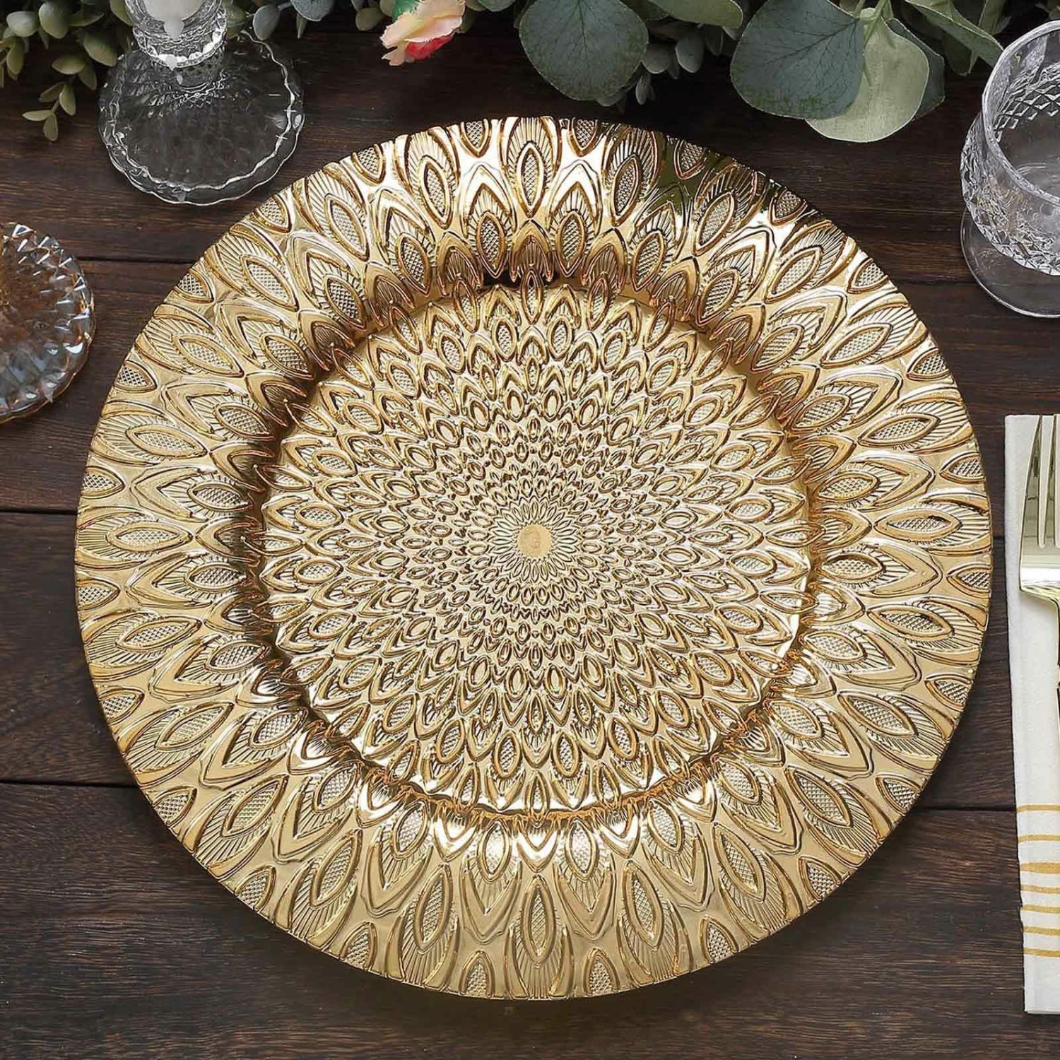 Charger Plates | 6 Pack Gold Embossed Peacock Design Plastic Serving Plates, Round Disposable Charger Plates 13″ Charger Plates Charger Plates