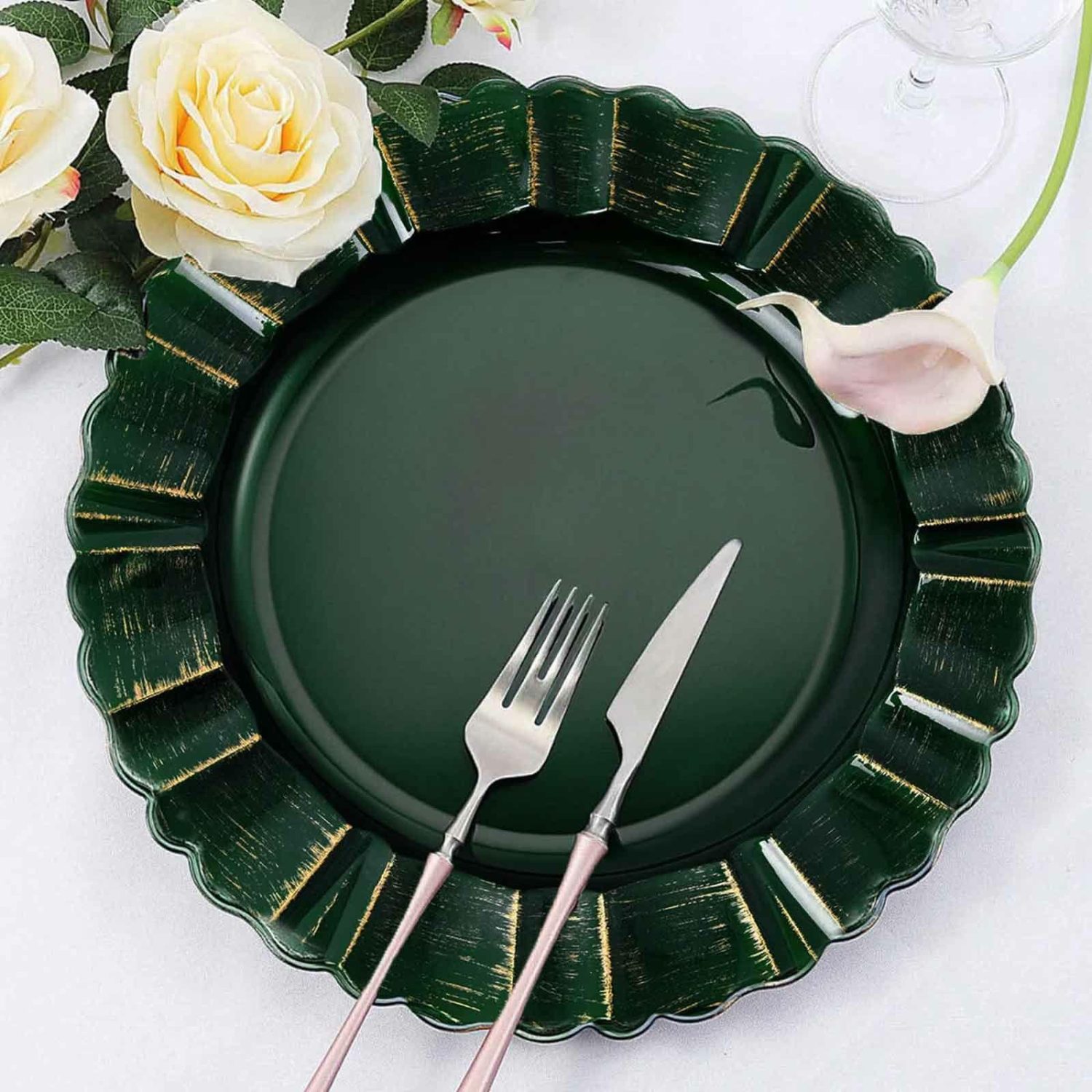 Charger Plates | 6 Pack Hunter Emerald Green Acrylic Plastic Charger Plates With Gold Brushed Wavy Scalloped Rim 13″ Round Charger Plates Charger Plates