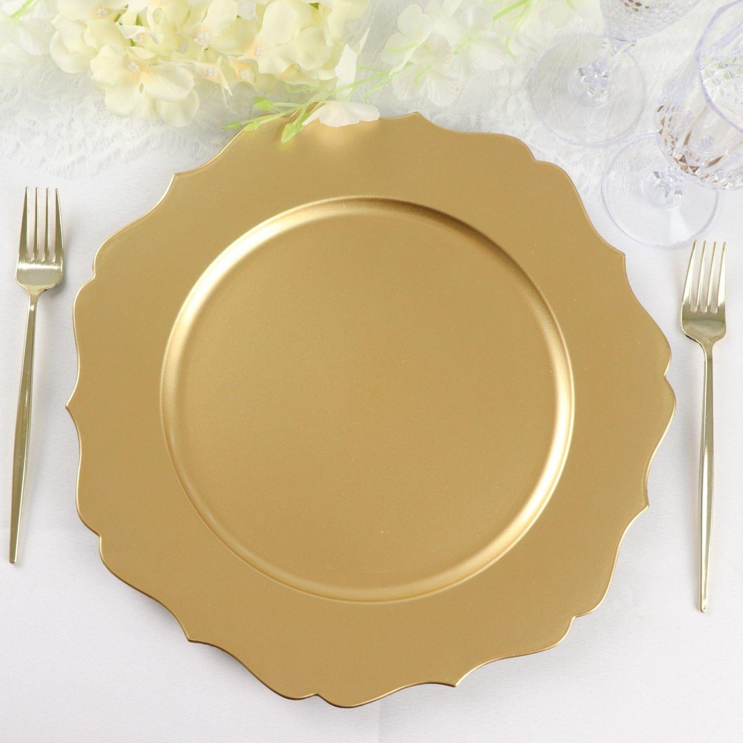 Charger Plates | 6 Pack Metallic Gold Acrylic Charger Plates Scalloped Rim, Gold Plastic Charger Plates 13″ Charger Plates Charger Plates