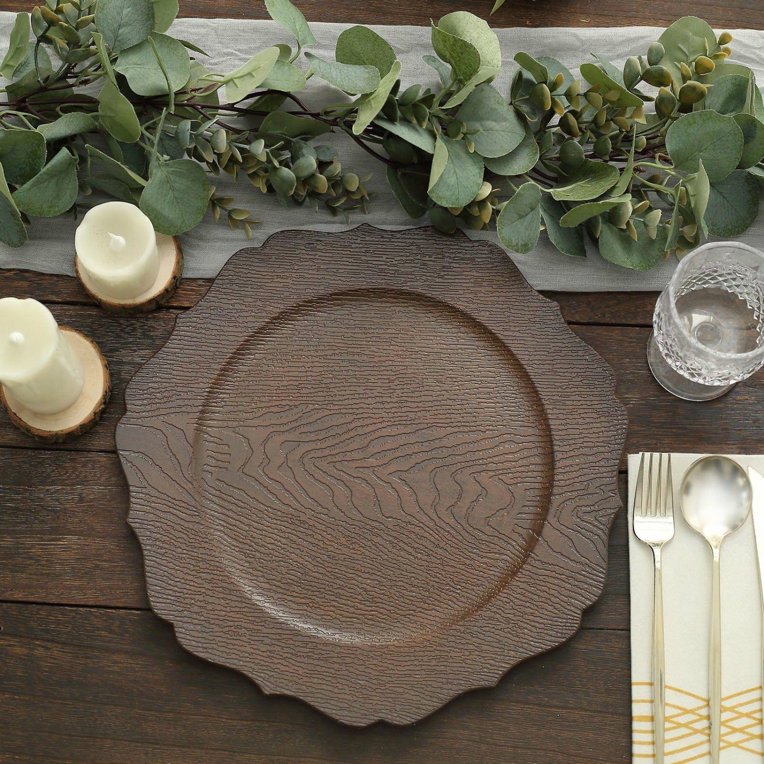 Charger Plates | 6 Pack Rustic Brown Embossed Wood Grain Acrylic Charger Plates with Scalloped Rim 13″ Charger Plates Charger Plates