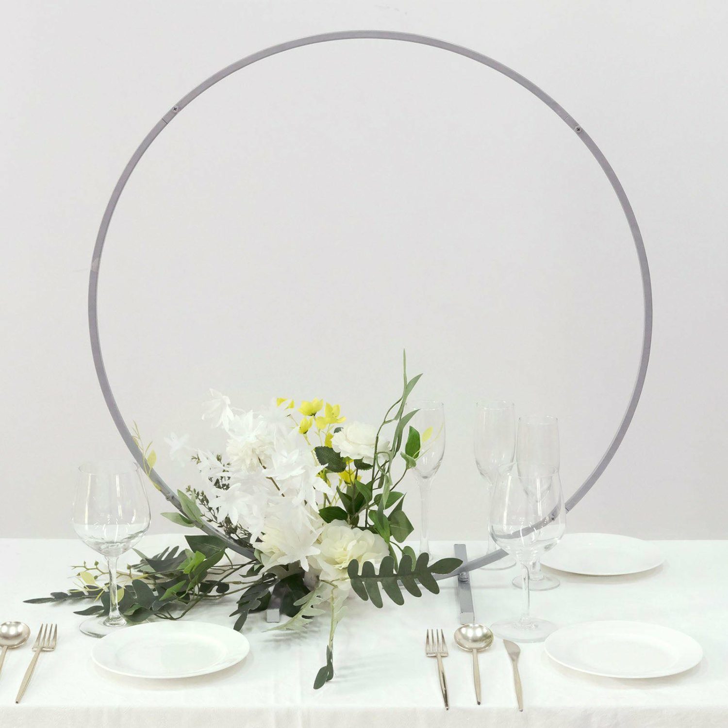 Floral Supplies | Silver Metal Round Hoop Wedding Centerpiece, Self Standing Table Floral Wreath Frame 28″ Floral Planter & Supplies Floral Supplies