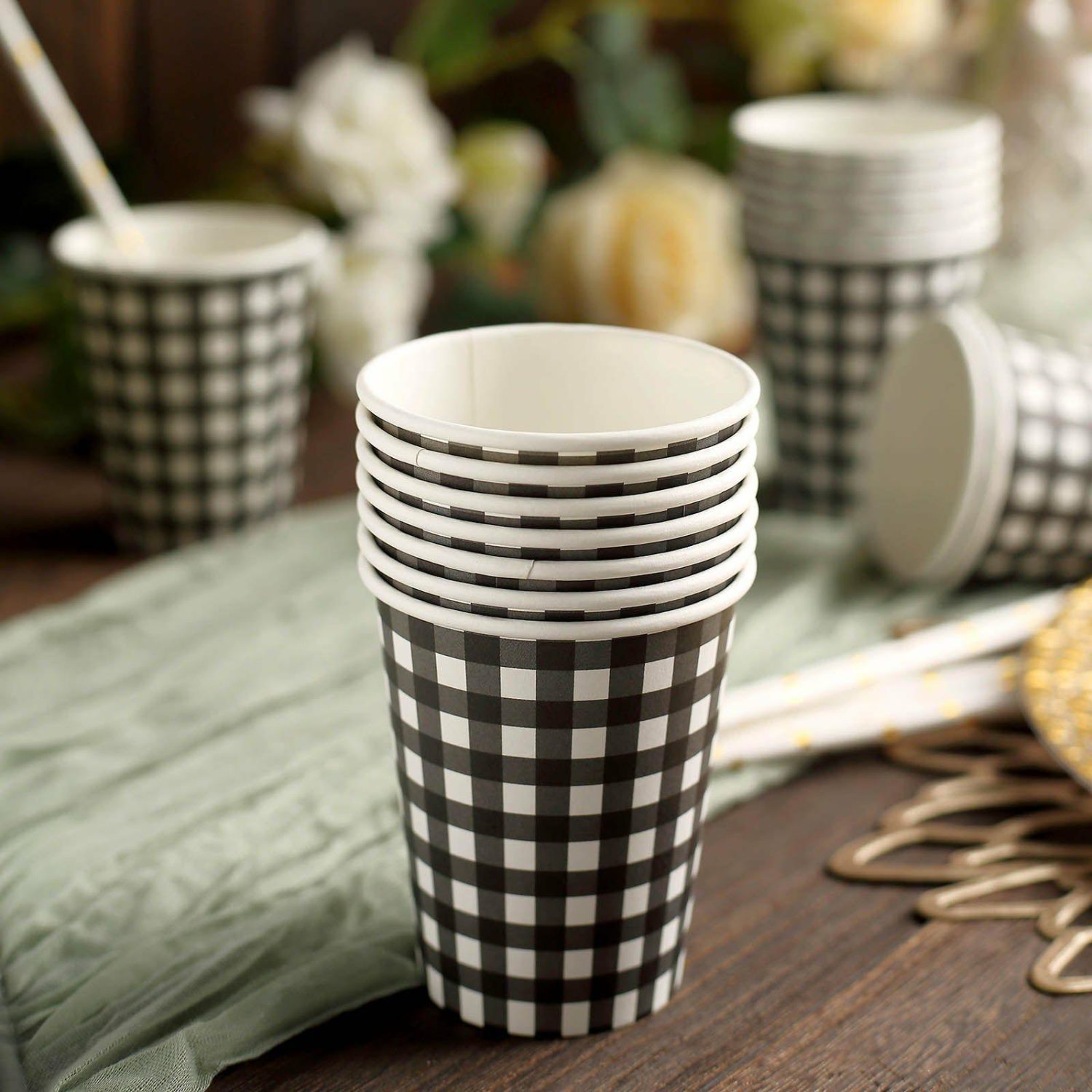 Paper Cups & Napkins | 24 Pack Black/White Checkered Paper Cups, Disposable Cups For Picnic, Birthday Party and All Purpose Use – Gingham Design 9oz Disposable Tableware Black/White