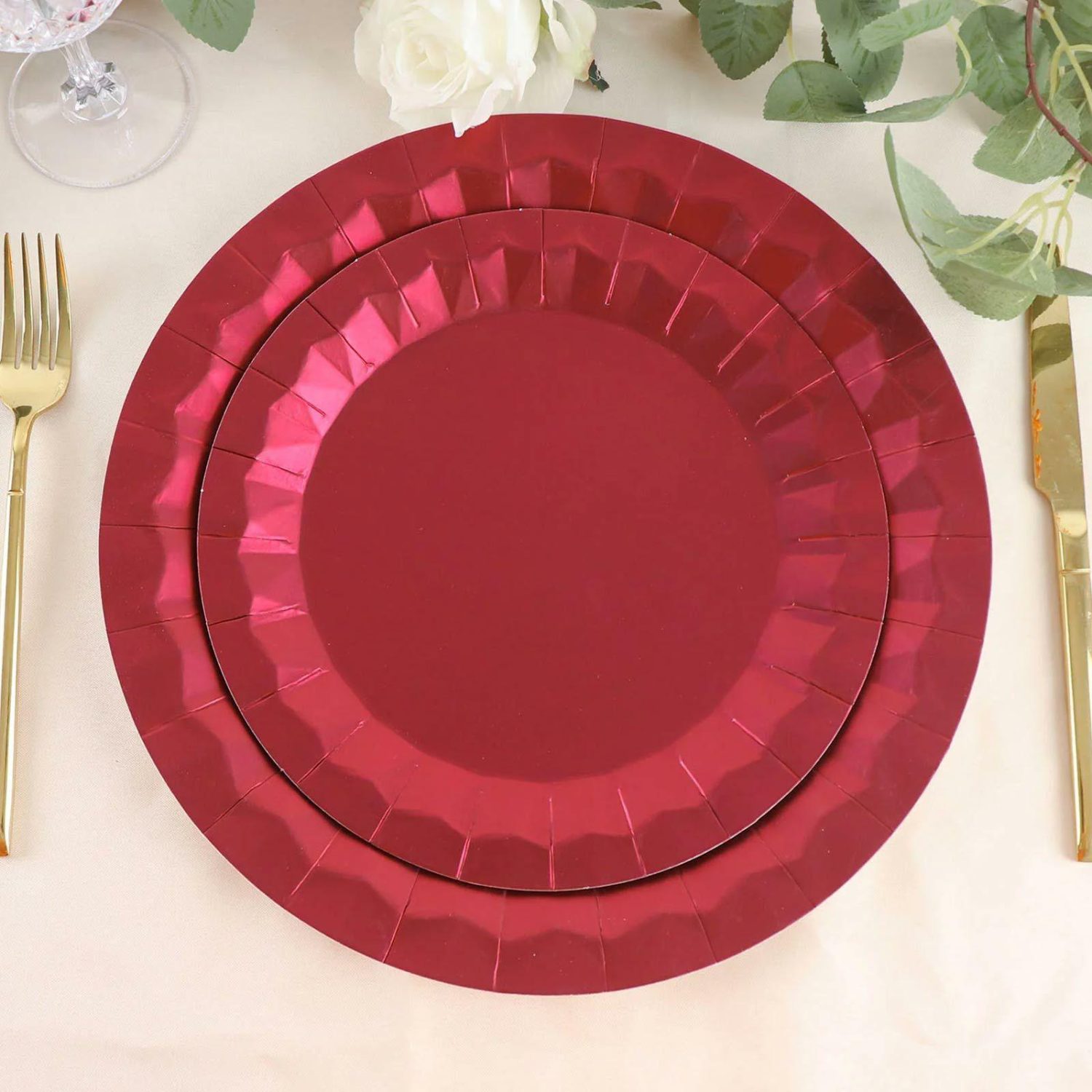 Paper Dinner Plates | 25 Pack Geometric Burgundy Foil Dinner Paper Plates, Disposable Party Plates 400 GSM 9″ Disposable Tableware Burgundy