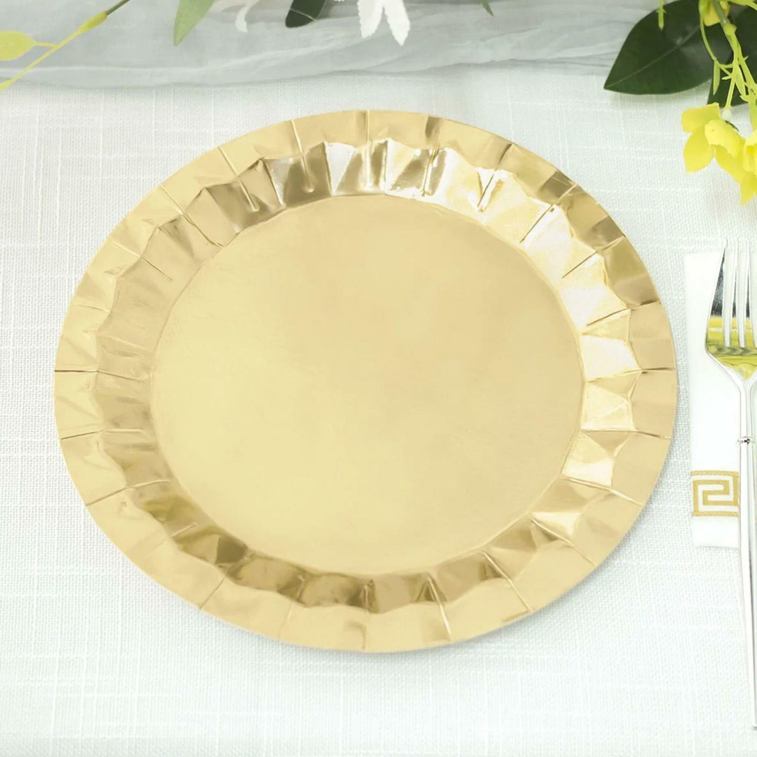 Paper Dinner Plates | 25 Pack Geometric Metallic Gold Foil Dinner Paper Plates, Disposable Party Plates 400 GSM 9″ Disposable Tableware Gold