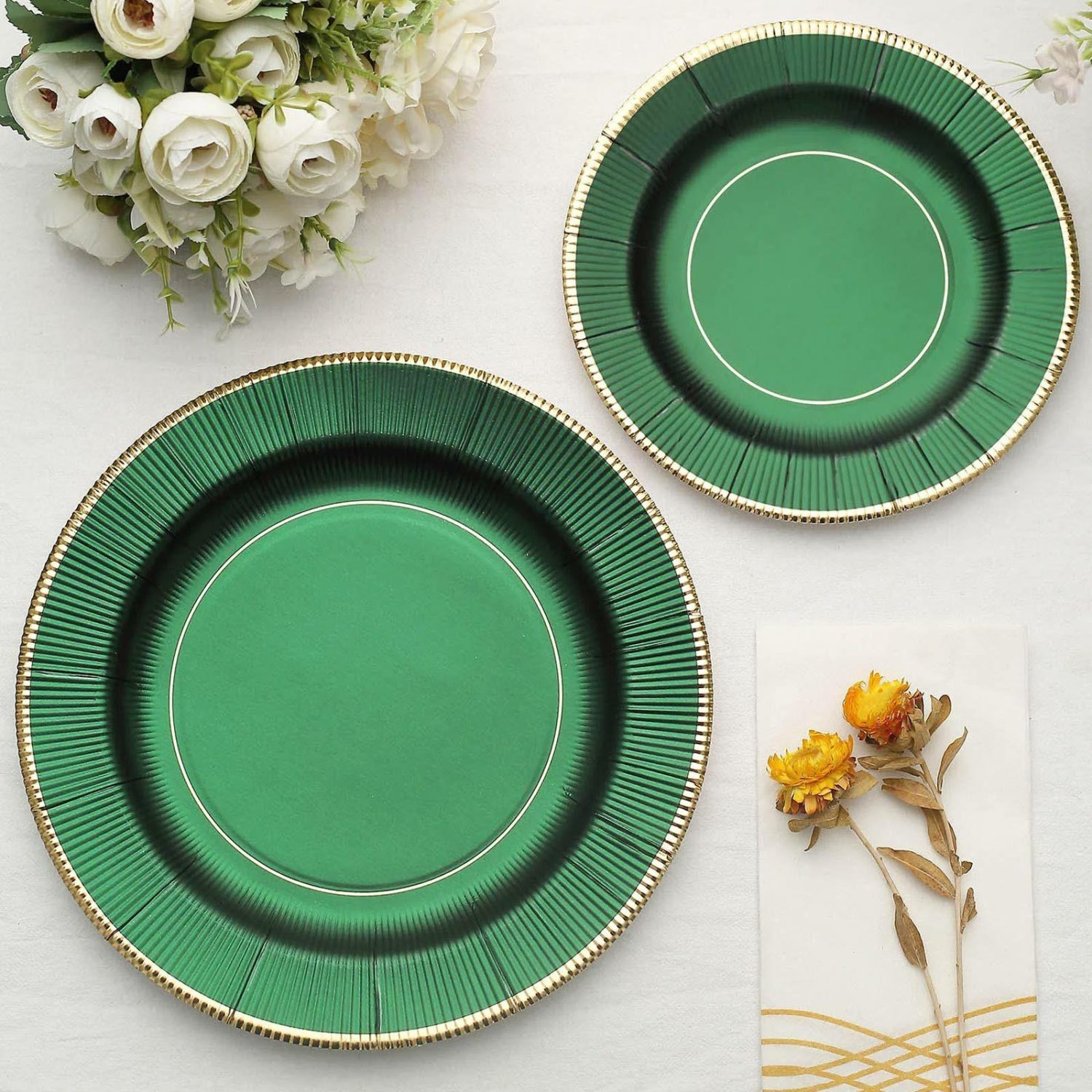 Paper Dinner Plates | 25 Pack Hunter Emerald Green Sunray Serving Dinner Paper Plates, Disposable Party Plates With Gold Rim 350 GSM 10″ Disposable Tableware Hunter Emerald Green/Gold