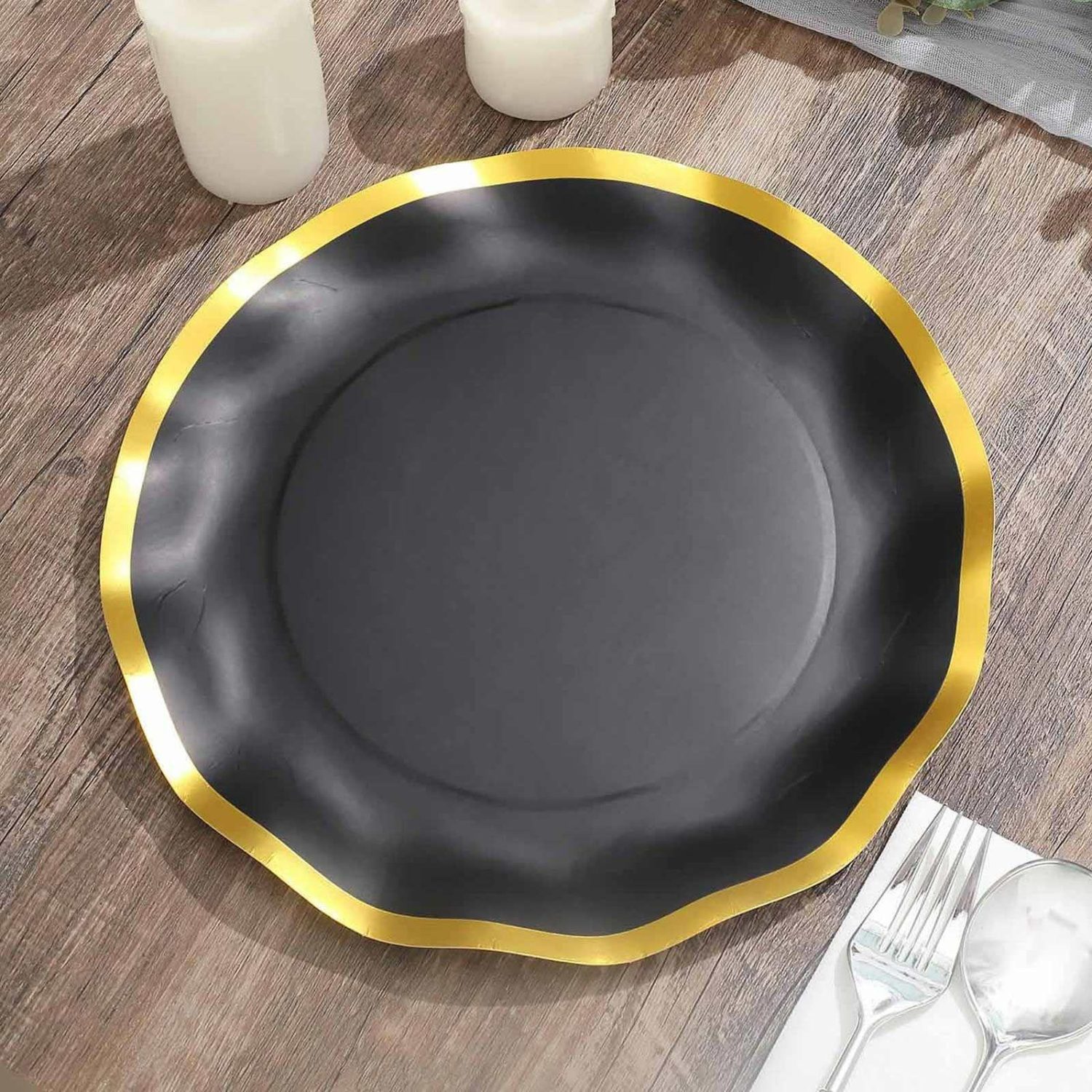 Paper Dinner Plates | 25 Pack Matte Black / Gold Wavy Rim Paper Dinner Plates, Disposable Round Party Plates 350 GSM 10″ Disposable Tableware Black/Gold