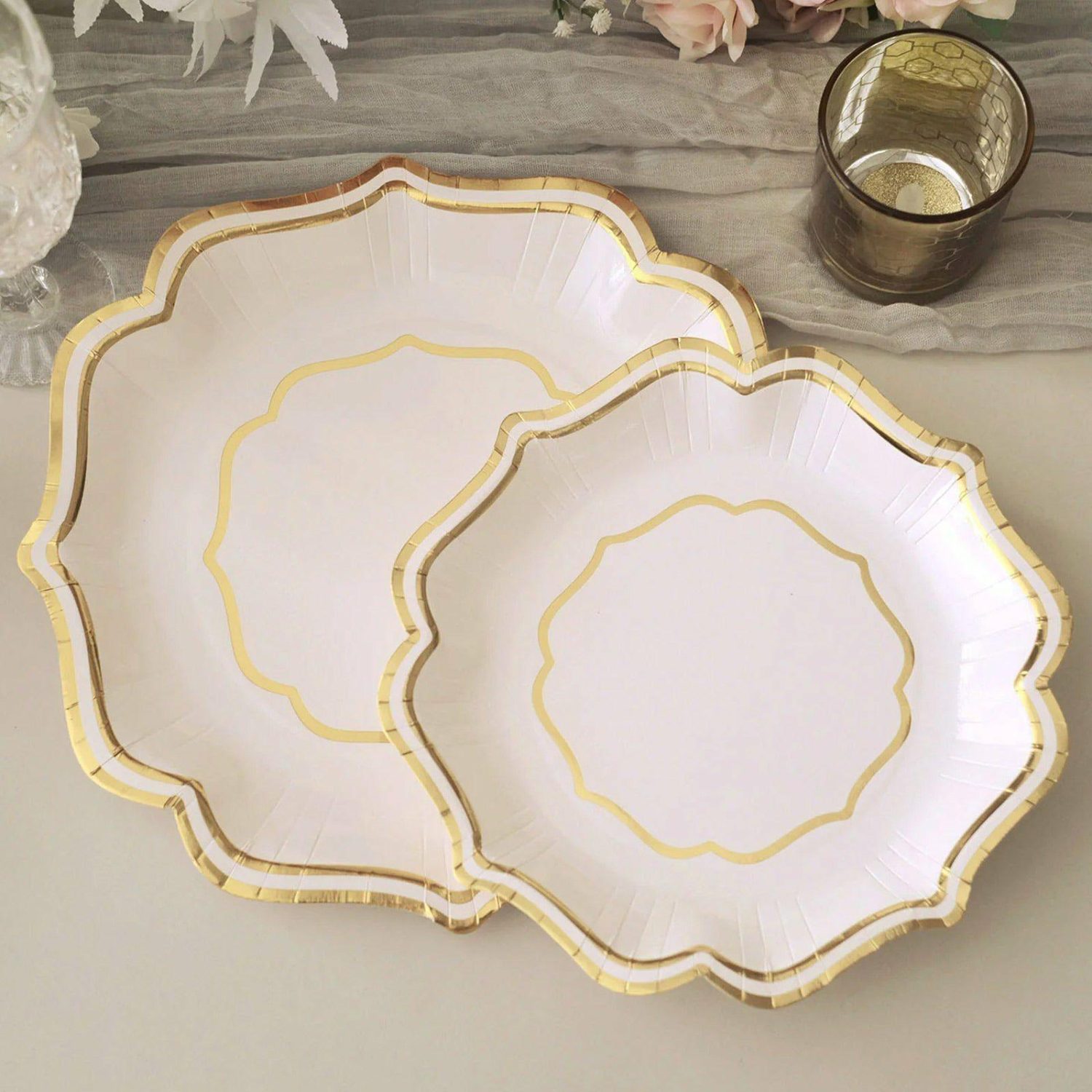 Paper Salad/Dessert Plates | 25 Pack White/Gold Scallop Rim Dessert Party Paper Plates, Disposable Appetizer Salad Plates 300 GSM 8″ Disposable Tableware Paper Salad/Dessert Plates