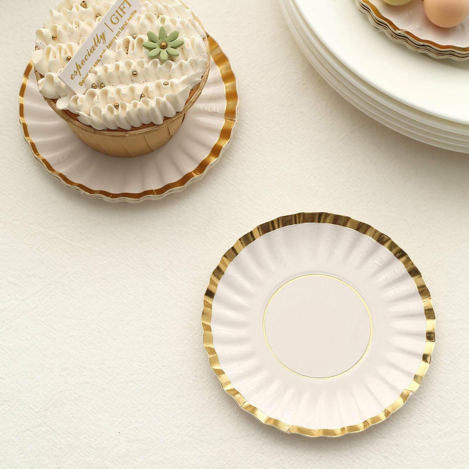 Paper Salad/Dessert Plates | 50 Pack White / Gold Scalloped Rim Mini Paper Dessert Plates, Disposable Round Tapas Party Plates 250 GSM 3.5″ Disposable Tableware Paper Salad/Dessert Plates