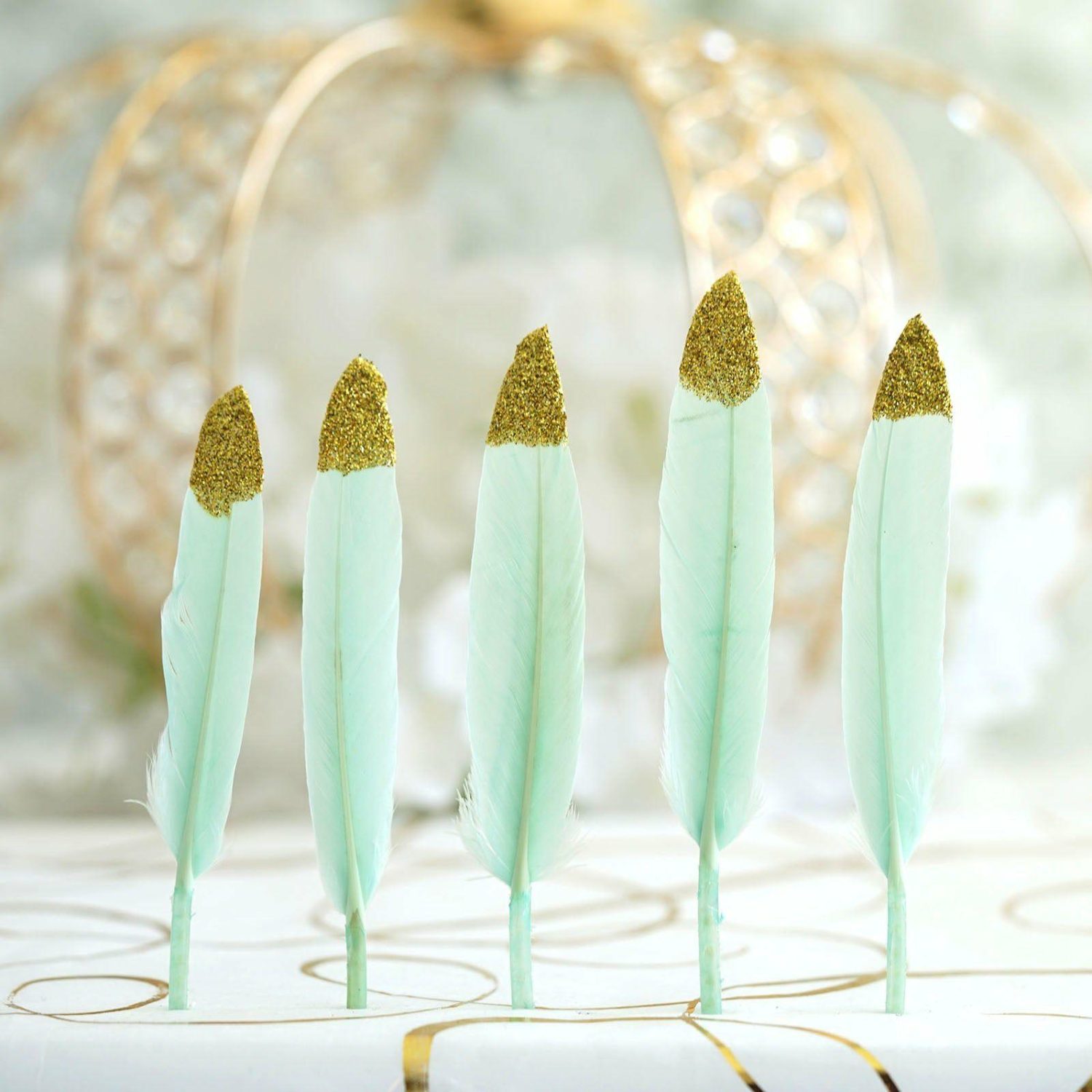 Vase Fillers | 30 Pack Glitter Gold Tip Mint Real Turkey Feathers, Craft Feathers For Party Decoration Floral Vase Mint/Tea Green